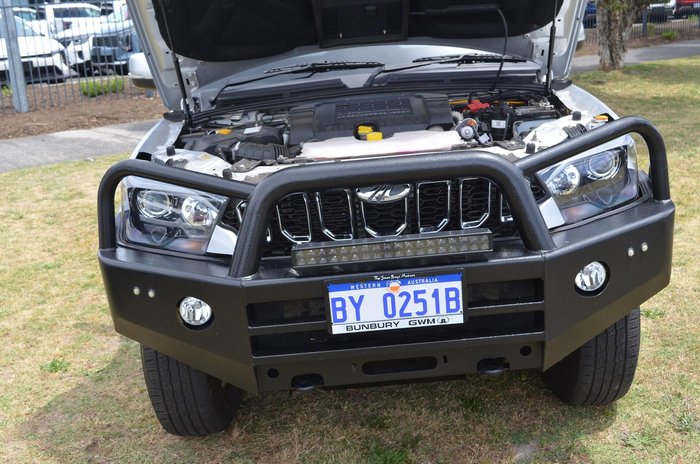 2022 Mahindra PIK-UP S11