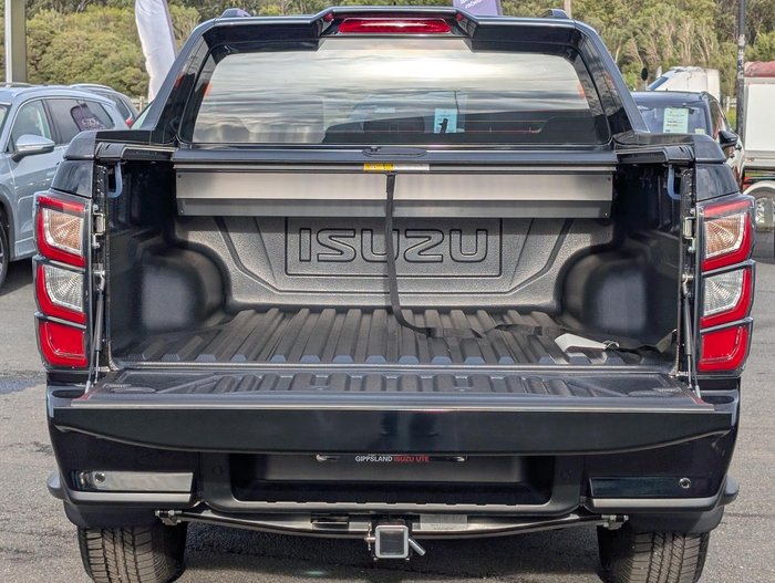 2025 Isuzu D-MAX X-TERRAIN