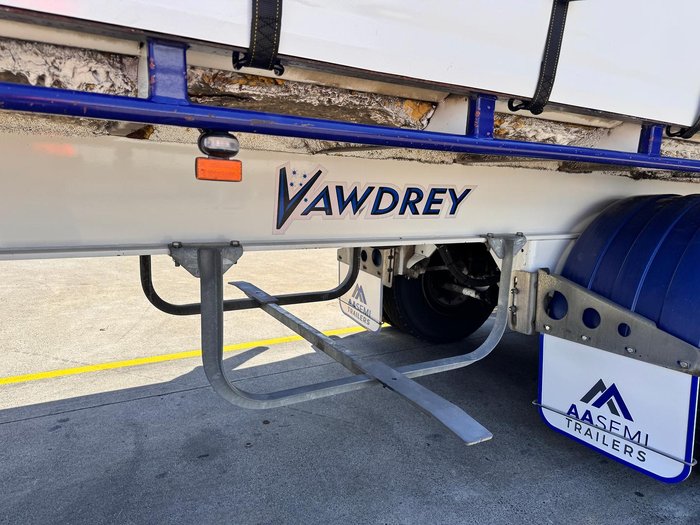 2009 Vawdrey St3 22 Pallet Refrigerated Curtain Sider 