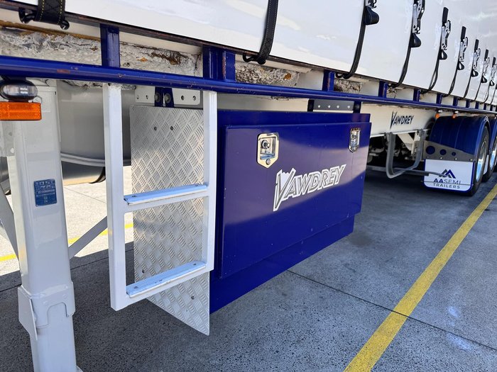 2009 Vawdrey St3 22 Pallet Refrigerated Curtain Sider 