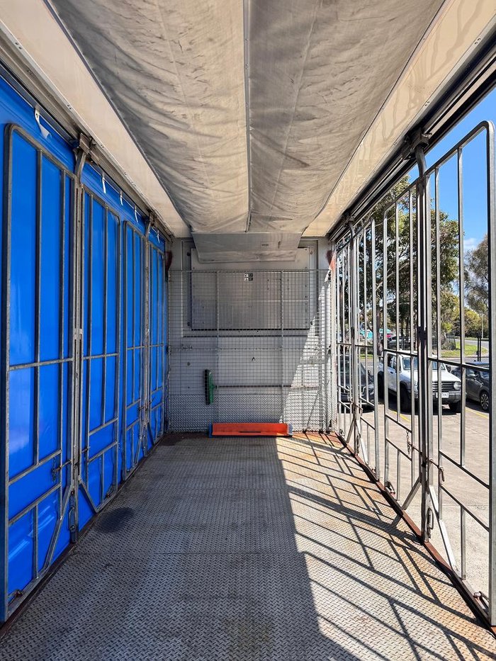 2009 Vawdrey St3 22 Pallet Refrigerated Curtain Sider