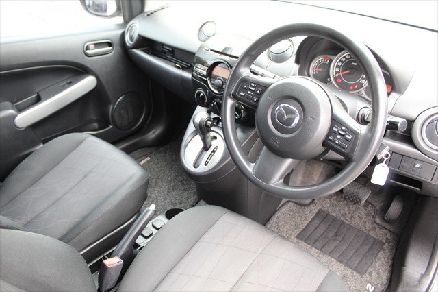 2014 Mazda 2 Genki
