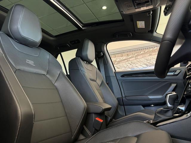 2025 Volkswagen T-ROC R-LINE