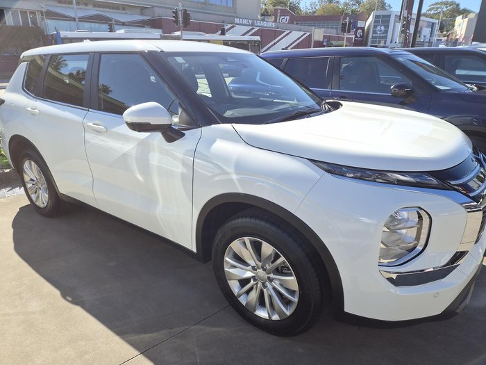2025 Mitsubishi Outlander