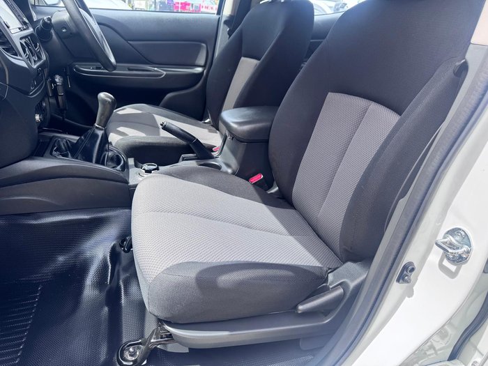 2019 Mitsubishi Triton GLX MR MY19 4X4 Dual Range White