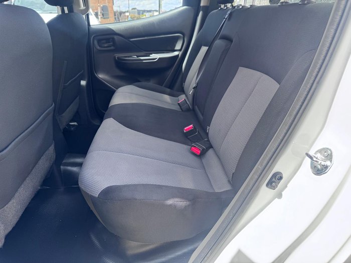 2019 Mitsubishi Triton GLX MR MY19 4X4 Dual Range White