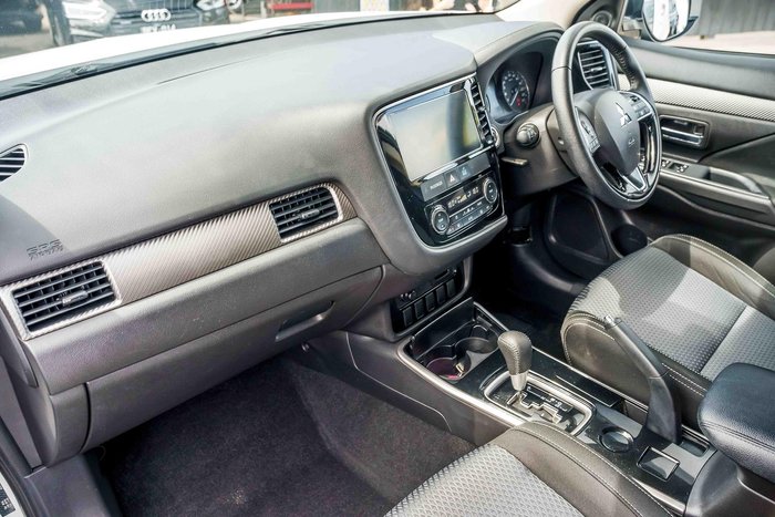 2017 Mitsubishi Outlander LS