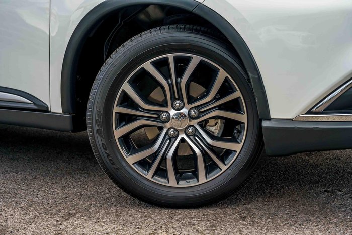 2017 Mitsubishi Outlander LS