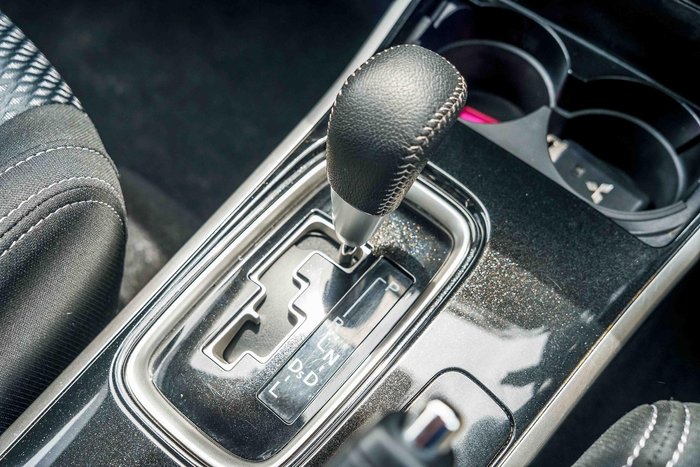 2017 Mitsubishi Outlander LS