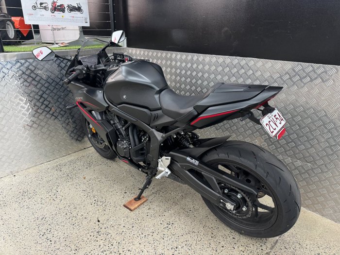 2024 Honda CBR650R BLACK