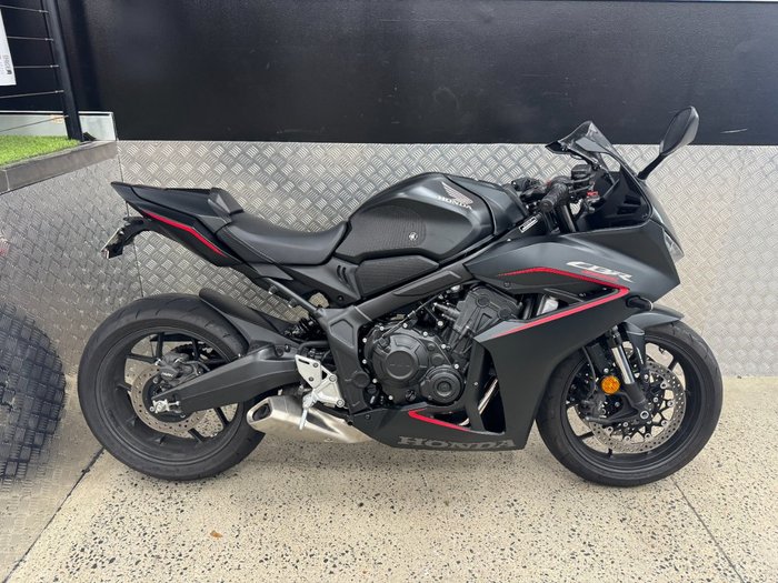 2024 Honda CBR650R BLACK