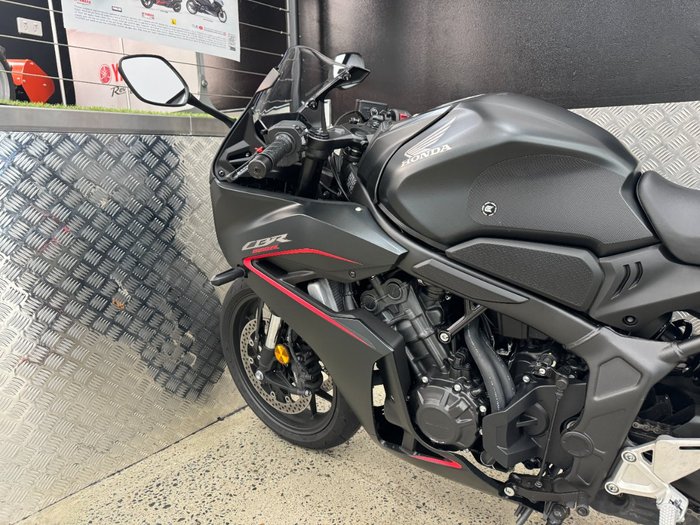 2024 Honda CBR650R BLACK