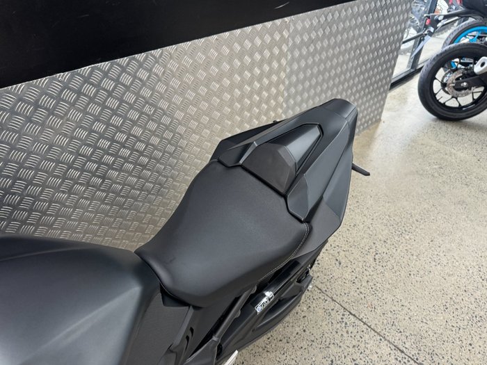 2024 Honda CBR650R BLACK