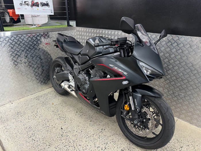 2024 Honda CBR650R BLACK