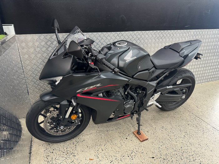 2024 Honda CBR650R BLACK