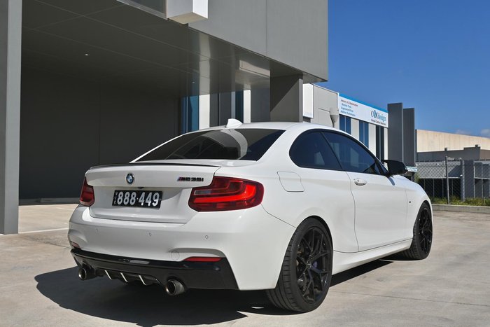 2014 BMW 2 Series M235i F22 Alpine White