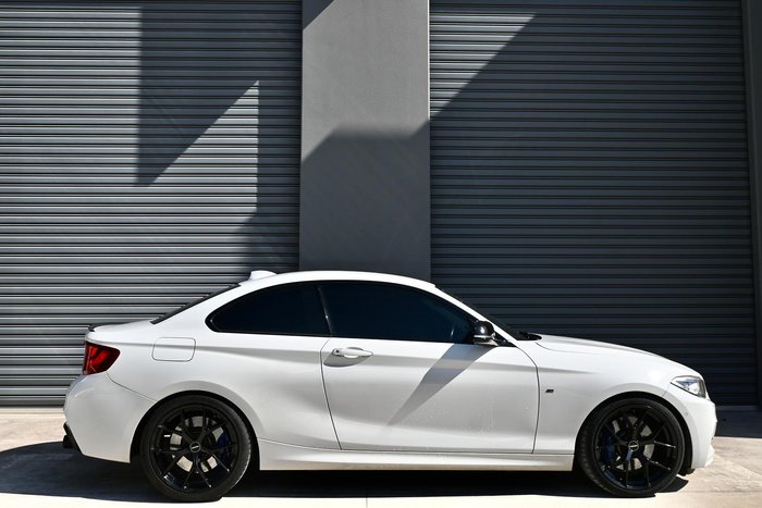 2014 BMW 2 Series M235i F22 Alpine White