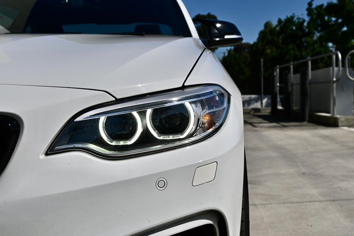 2014 BMW 2 Series M235i F22 Alpine White