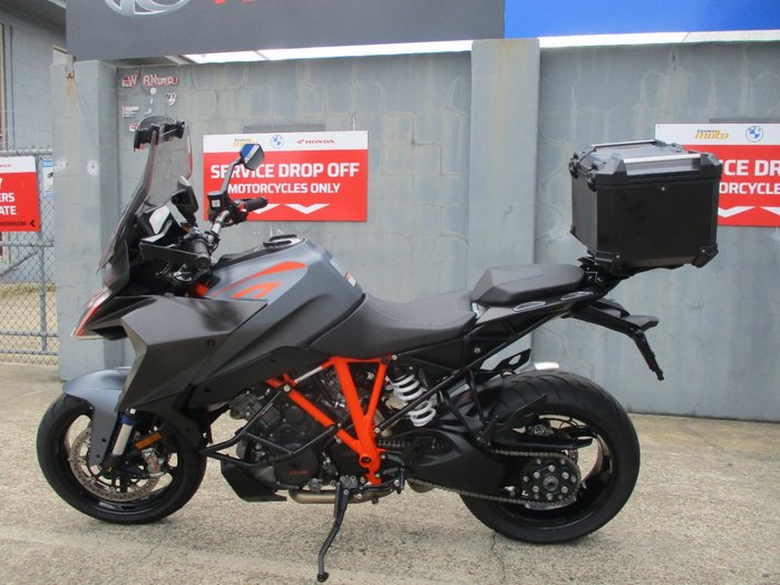 2022 Ktm 1290 SUPER DUKE GT BLACK