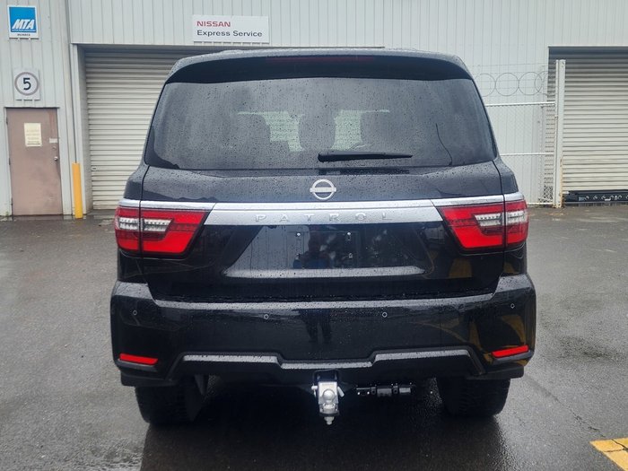 2022 Nissan Patrol TI-L