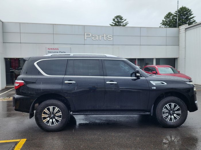 2022 Nissan Patrol TI-L