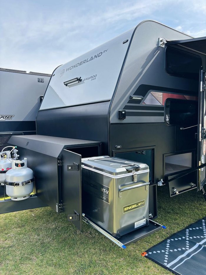 2025 Wonderland RV Amaroo Quad Bunk With King Electric Drop Down Bed