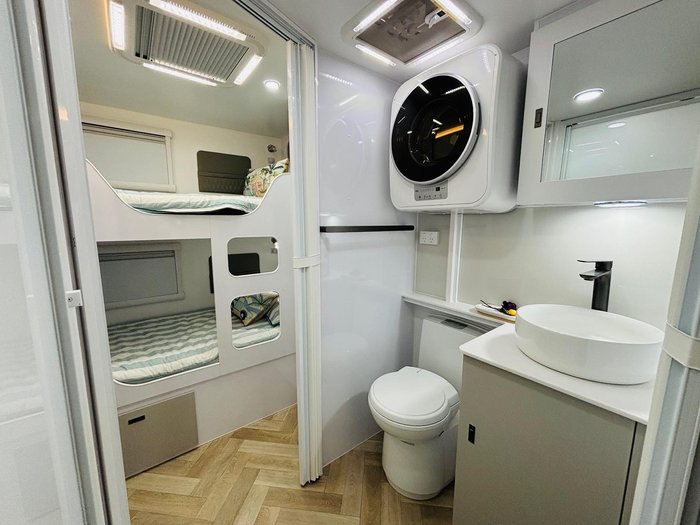 2025 Wonderland RV Xtr 2 Bunk