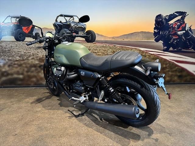 2024 Moto Guzzi V7 Stone