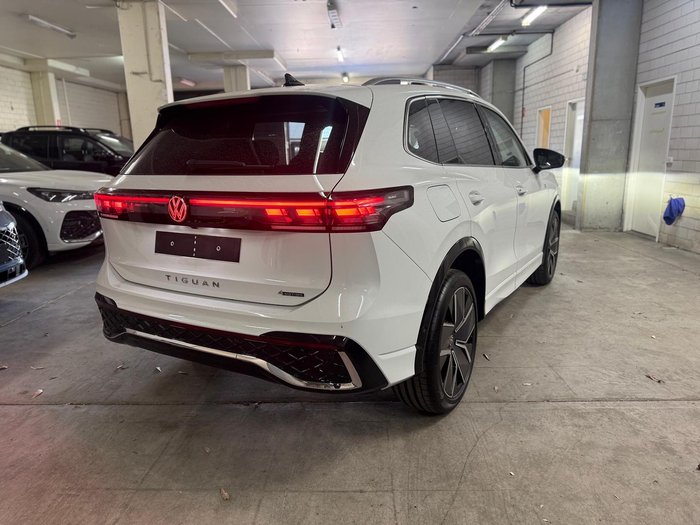 2025 Volkswagen Tiguan 195TSI R-Line