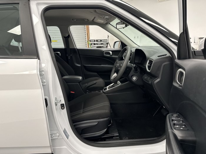 2023 Hyundai Venue (No Badge)