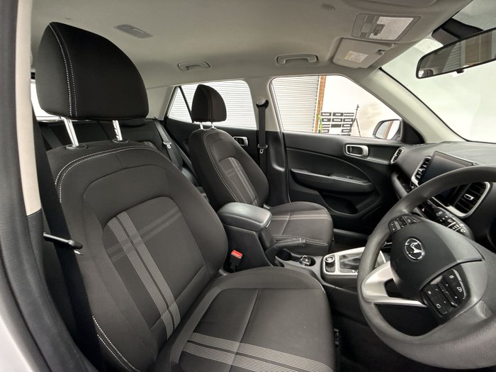 2023 Hyundai Venue (No Badge)