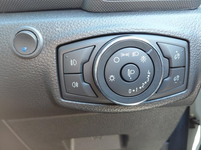 2022 Ford Everest Ambiente