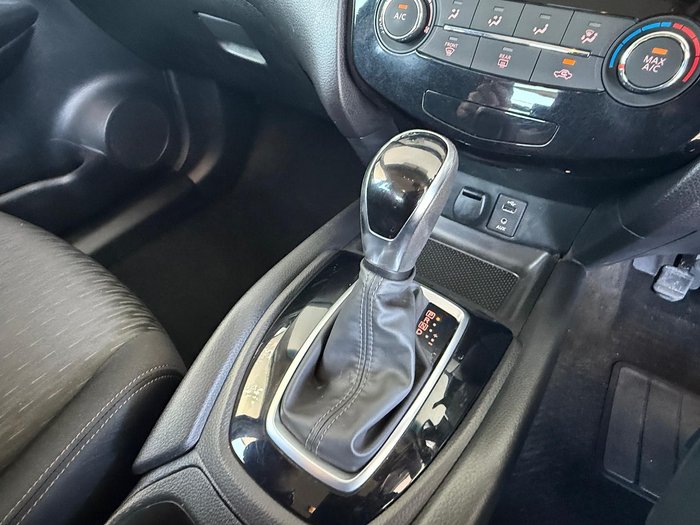 2017 Nissan X-TRAIL TS