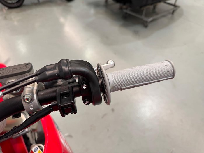 2025 Honda CRF250R CRF Red