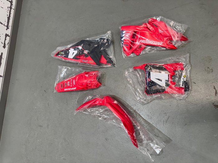 2025 Honda CRF250R CRF Red