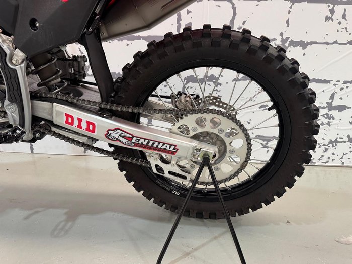 2025 Honda CRF250R CRF Red