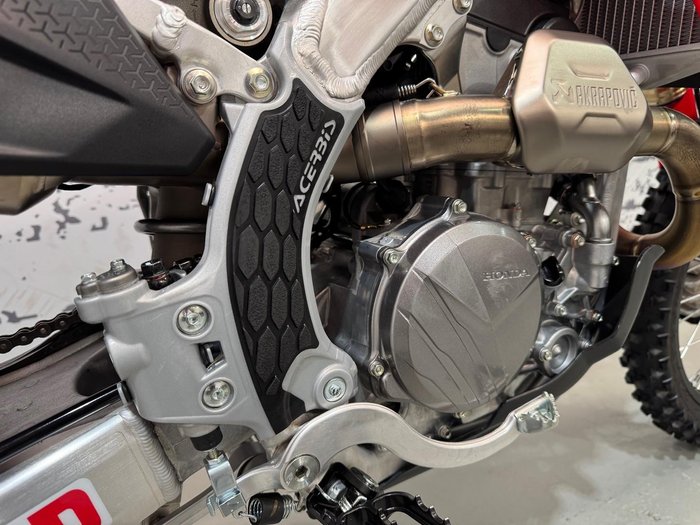 2025 Honda CRF250R CRF Red