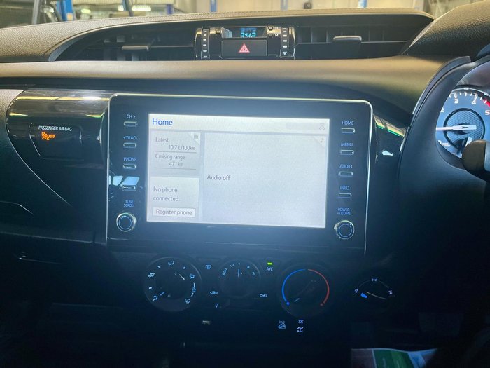 2021 Toyota Hilux SR