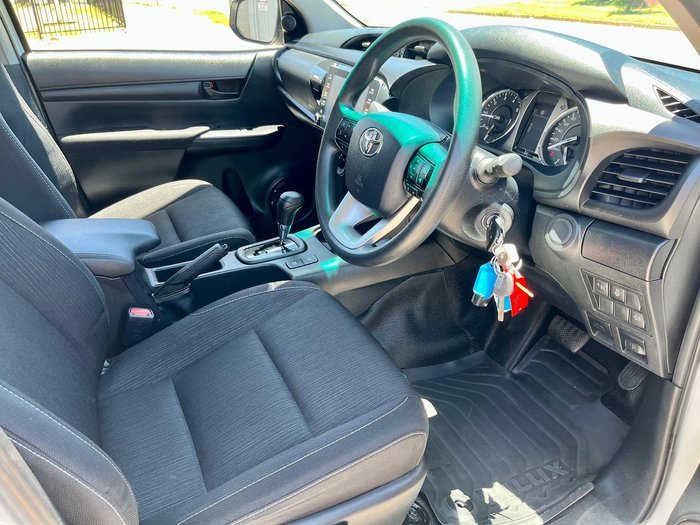 2021 Toyota Hilux SR