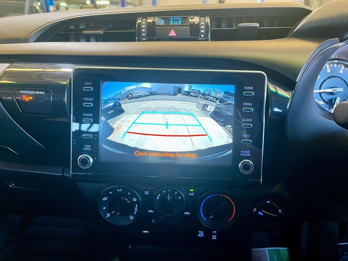 2021 Toyota Hilux SR