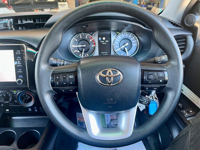 2021 Toyota Hilux SR