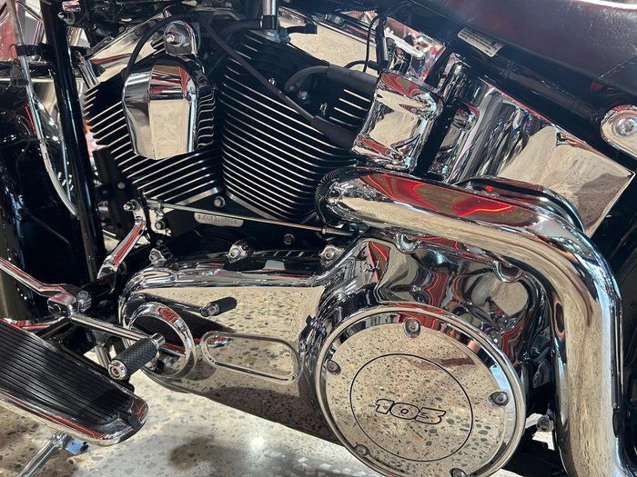 2015 Harley-Davidson Softail Deluxe 1690 (FLSTN) Softail Black