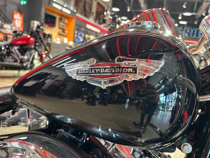 2015 Harley-Davidson Softail Deluxe 1690 (FLSTN) Softail Black