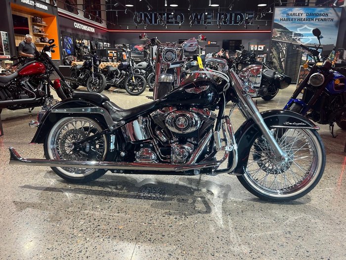 2015 Harley-Davidson Softail Deluxe 1690 (FLSTN) Softail Black