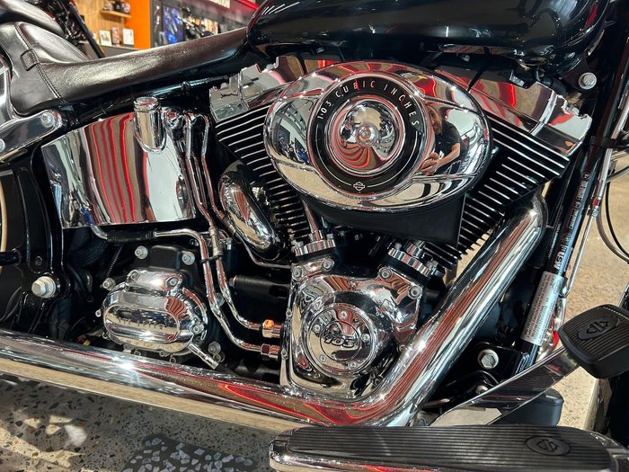 2015 Harley-Davidson Softail Deluxe 1690 (FLSTN) Softail Black