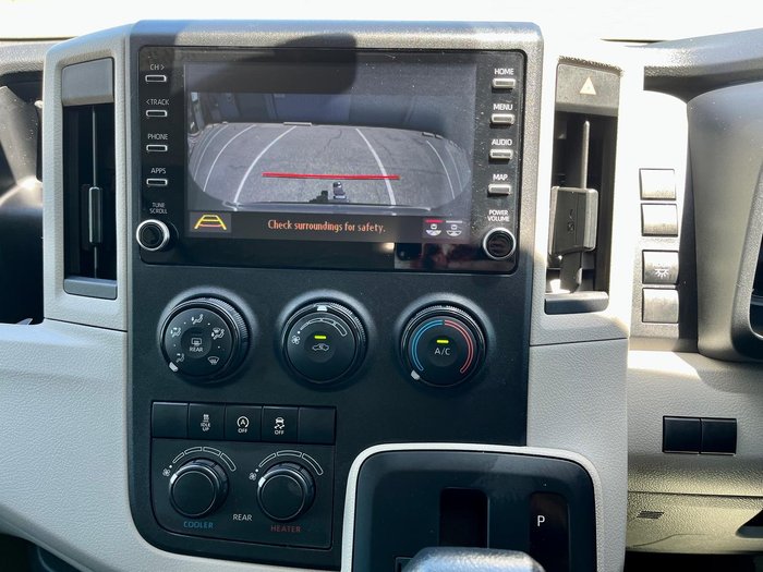 2022 Toyota Hiace Commuter