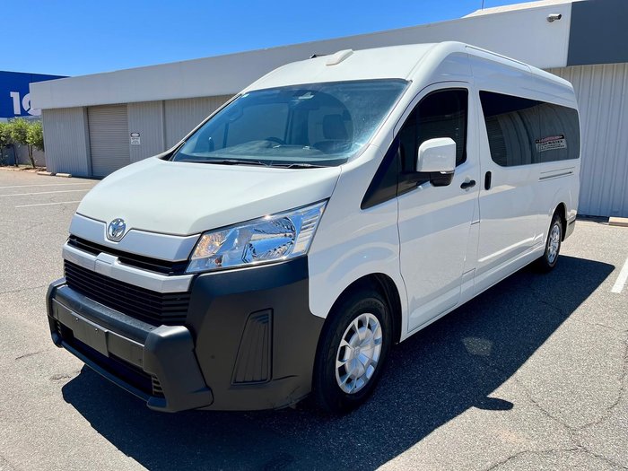 2022 Toyota Hiace Commuter