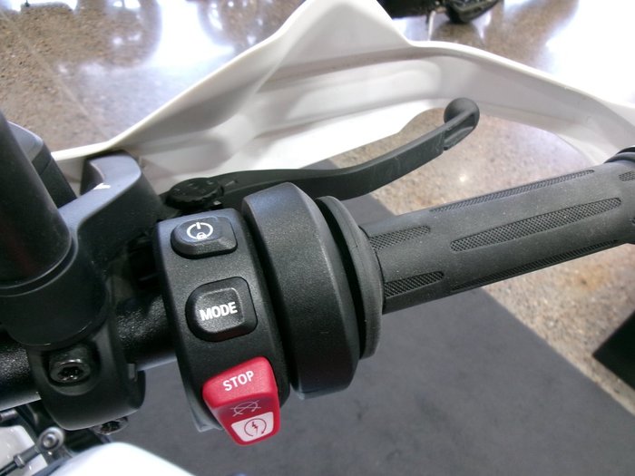 2026 BMW Motorrad 2026 BMW 1170CC R 12 G/S Enduro N4B Light White