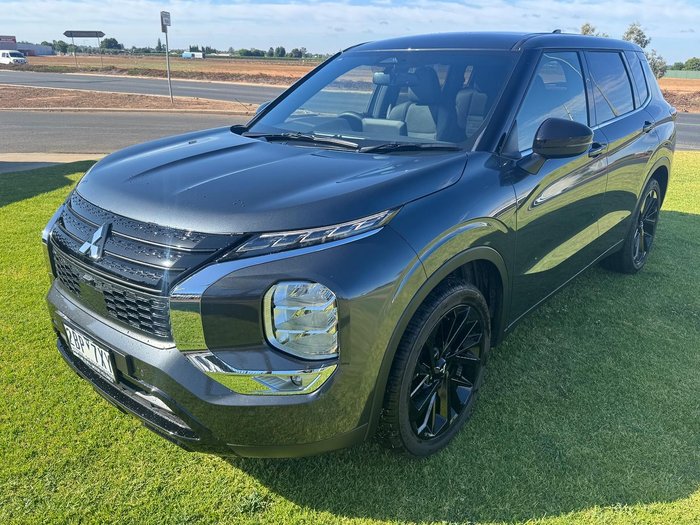 2024 Mitsubishi Outlander Black Edition