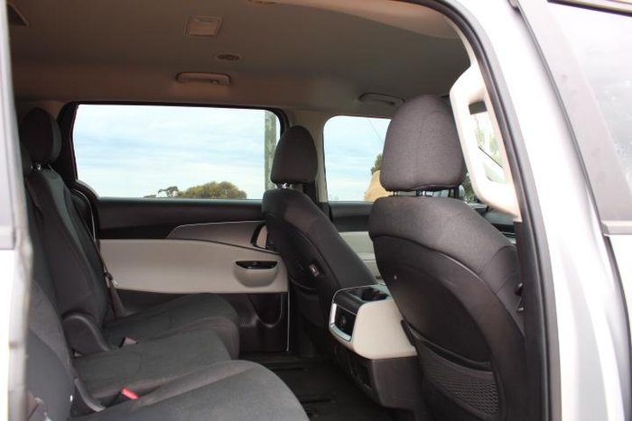 2021 Kia Carnival S